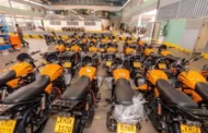 Startup converte baterias e amplia volume de motos elétricas na África