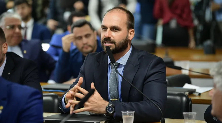 Por 12 votos a 1, Conselho de Ética arquiva processo contra Eduardo Bolsonaro