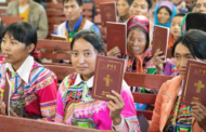 Missionário traduz Bíblia para povoado na China