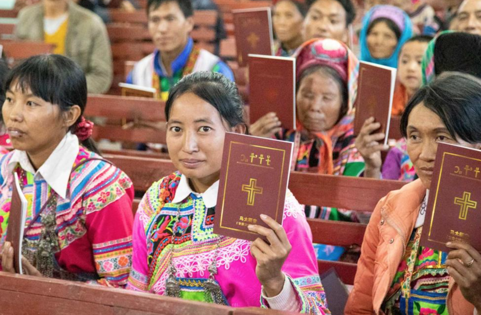 Missionário traduz Bíblia para povoado na China