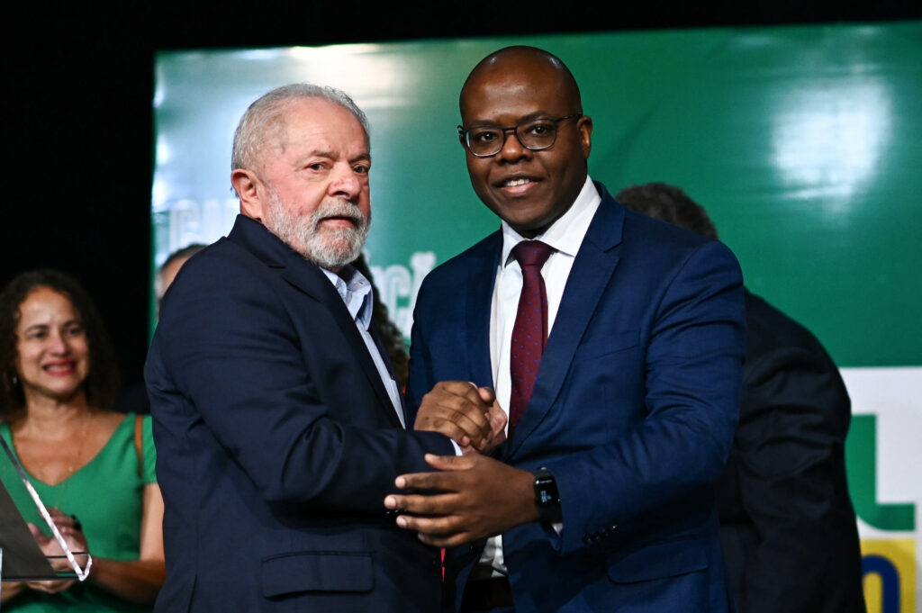 Governo orienta escolas a aderir banheiros por orientação sexual; ENTENDA