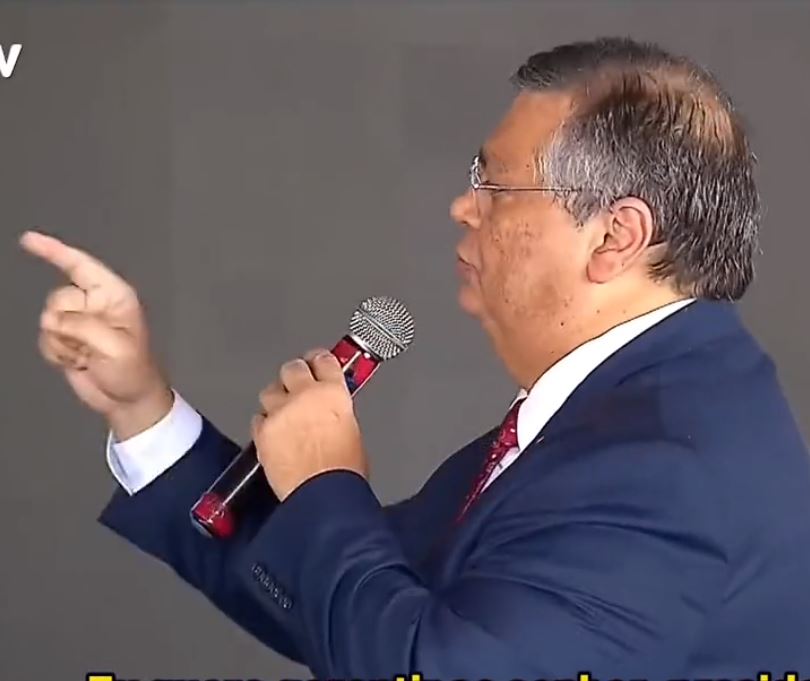 BOMBA: Dino afirma que Polícia Federal ‘está a serviço’ da causa de Lula; VEJA VÍDEO