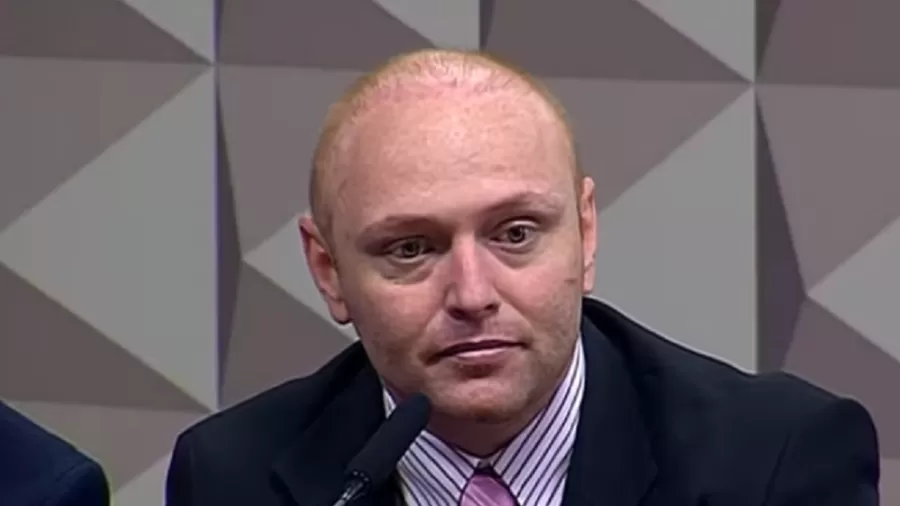 Extra TBN: Governo não tem imagens que comprovem ida de hacker a reuniões com Bolsonaro