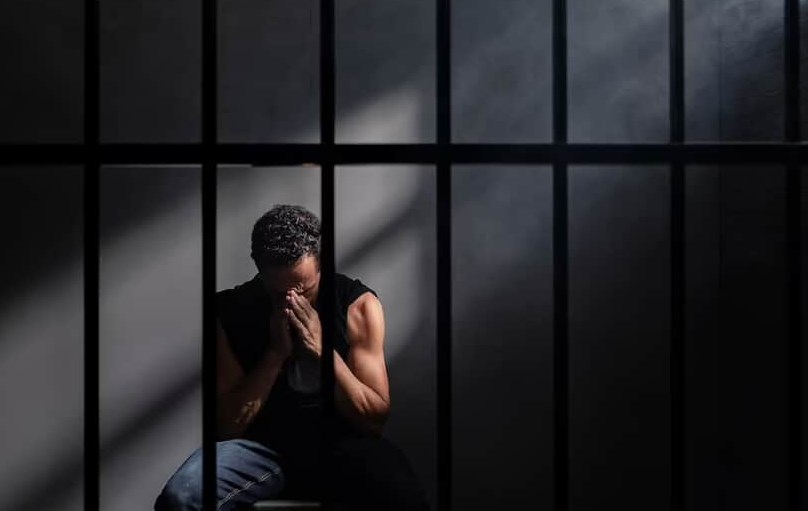 Preso em flagrante por furto será indenizado em R$15 mil por ‘demora’ na soltura