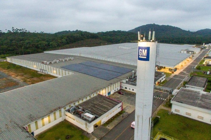 Metalúrgicos de SP convocam greve na GM após demissão em massa por telegrama