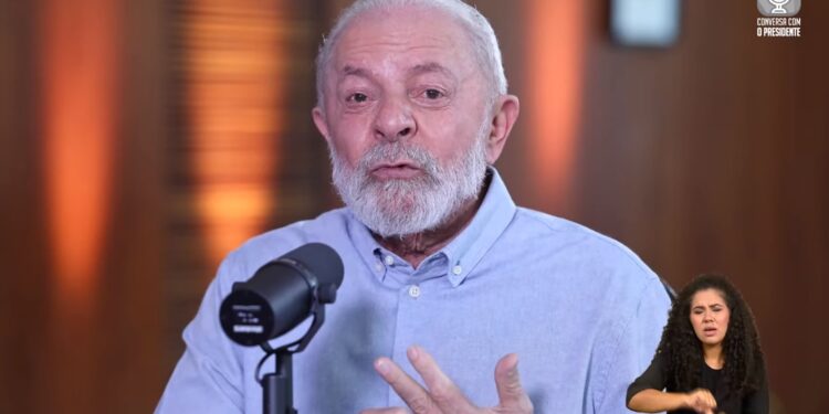 Lula aproveita caos no Rio e diz que considera criar Ministério da Segurança Pública