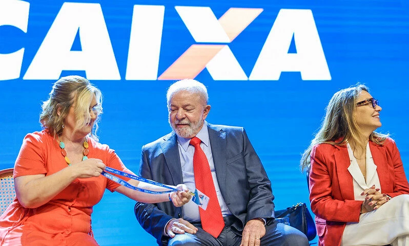 Cadê as feministas ? Lula já exonerou 3 mulheres para trocá-las por homens do Centrão