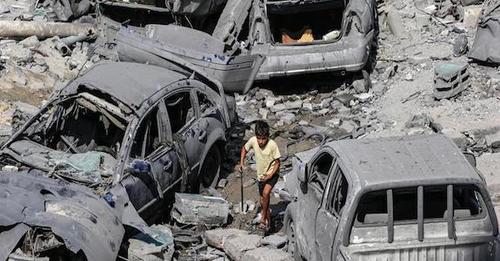 Israel afirma que Hamas matou bebês e crianças em vilarejo