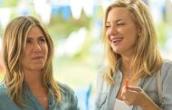 O filme de comédia romântica com Jennifer Aniston que está bombando na Netflix