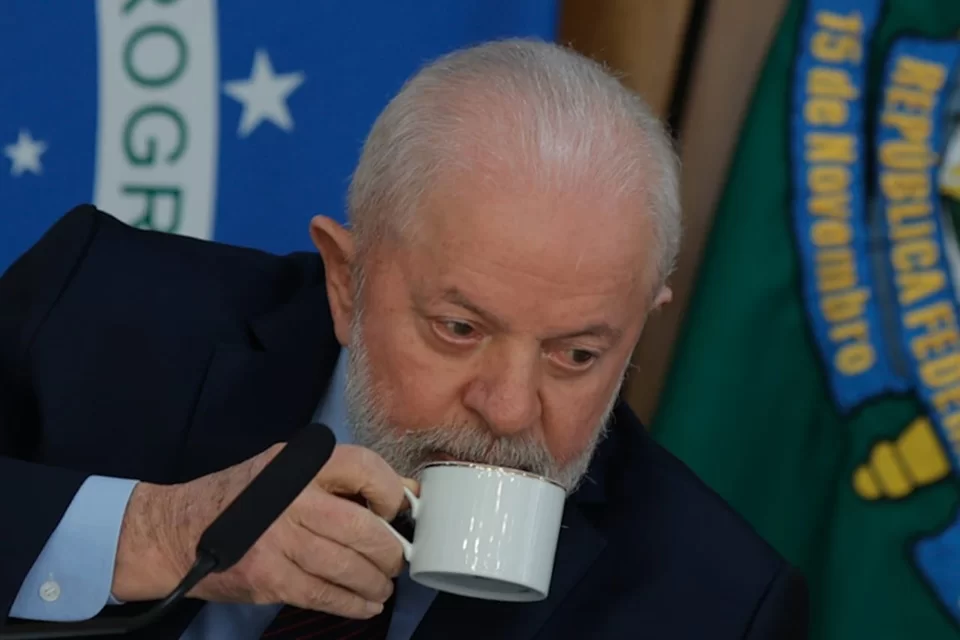 Exército apoia fala de Lula em não enviar militares ao Rio de Janeiro