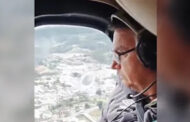 BRASIL: BOLSONARO SOBREVOA ÁREAS ATINGIDAS POR CHUVAS EM SC E É RECEBIDO POR MULTIDÃO