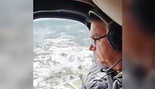 BRASIL: BOLSONARO SOBREVOA ÁREAS ATINGIDAS POR CHUVAS EM SC E É RECEBIDO POR MULTIDÃO