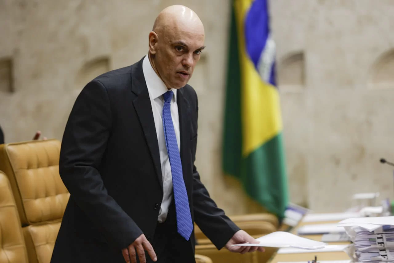 URGENTE: Vazam imagens da briga entre o Ministro Alexandre de Moraes e acusado de agredi-lo em aeroporto de Roma: 