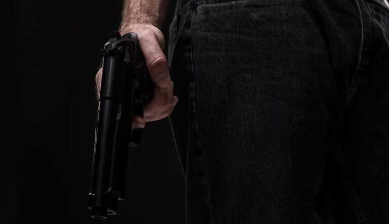 Empresário é preso por reagir a sequestro e matar criminosos