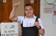 Direita vence candidata de Rafael Correa no Equador