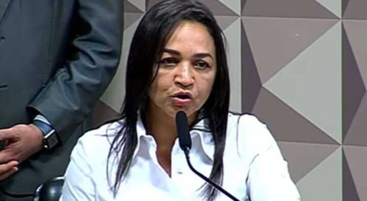 Relatora esquerdista da CPMI do 8 de janeiro pede indiciamento de Bolsonaro, mas livra GDias e Flávio Dino