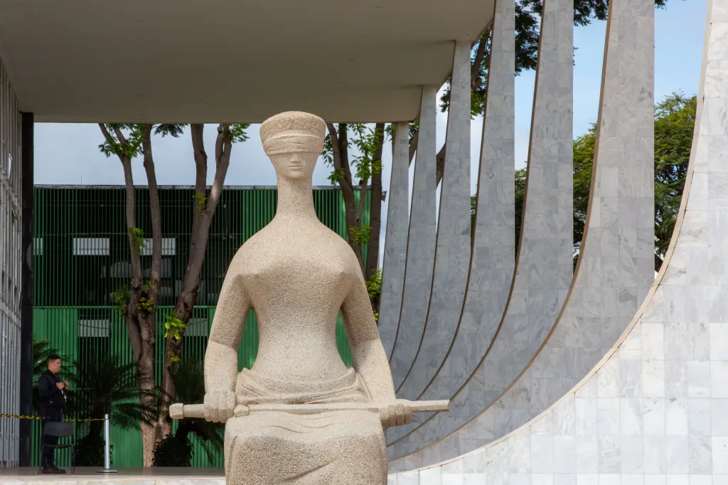 STF dá posse a traficante que passou em concurso ainda preso