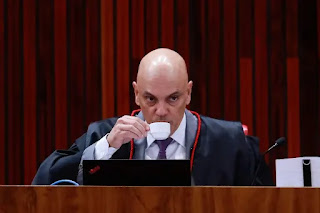 BRASIL: OAB REBATE DEBOCHE DE MORAES