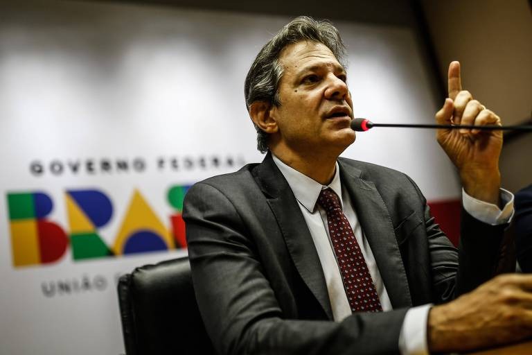 Lascou: Haddad afirma que virão dois meteoros na economia do Brasil e pede ajuda