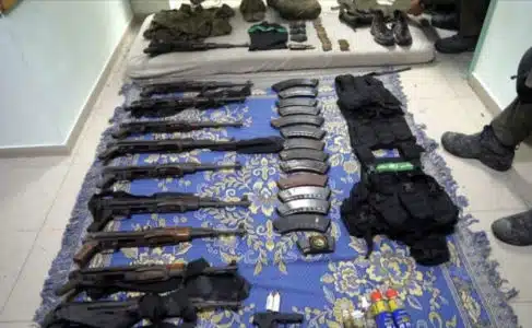 Militares israelenses encontram armas do Hamas em hospital de Gaza