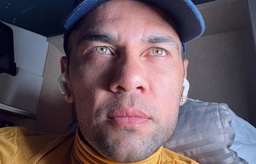 Preso desde janeiro, Daniel Alves tenta acordo para evitar julgamento por estupro