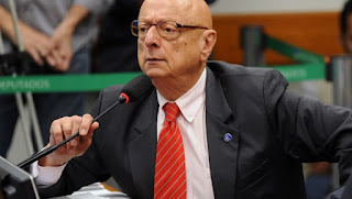 BRASIL: SENADOR ESPERIDIÃO AMIN EXALTA PRESIDENTE DA OAB-MG QUE ENFRENTOU BARROSO E SUGERE MEIO DE “CONTER” MINISTROS