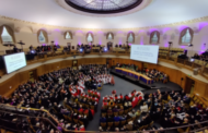 Sínodo da Igreja da Inglaterra se reúne para considerar “bênçãos” para gays