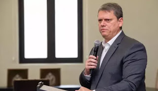 BRASIL: TARCÍSIO DE FREITAS FALA SOBRE APAGÃO QUE LEVOU CAOS A SP