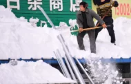 Na China, nevasca fora de época provoca destruição e mortes