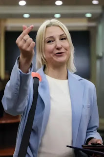 MUNDO: OPOSITORA DE PUTIN SOFRE PUNIÇÃO DRÁSTICA NA RÚSSIA