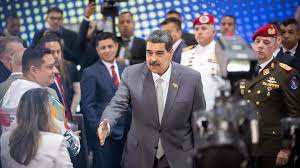 MUNDO: DITADURA VENEZUELANA DIVULGA RESULTADO DE REFERENDO SOBRE INVASÃO MILITAR