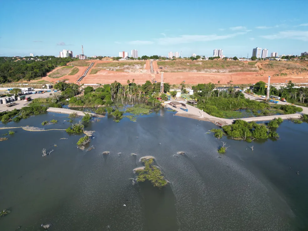 Coleta de água da Lagoa Mundaú será feita a cada 3 dias para analisar impacto do rompimento de mina em Maceió