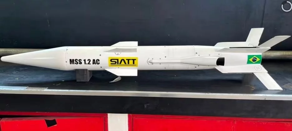 Exército manda mísseis anti-tanque para a fronteira com a Venezuela e sinaliza risco de conflito