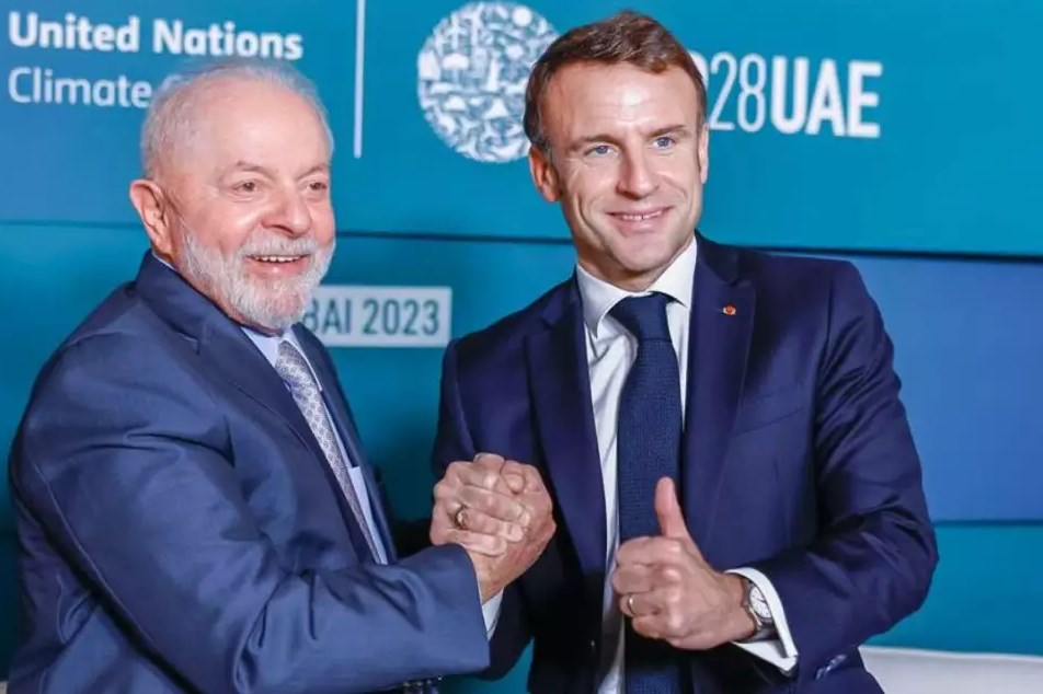 Lula fracassa e culpa Macron por frustrar acordo com Mercosul