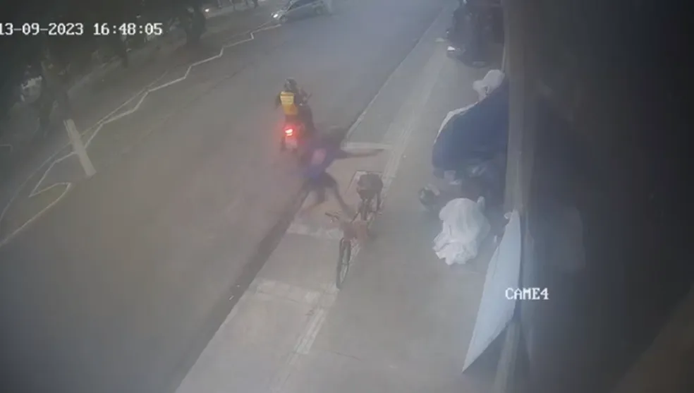 Jovem é preso por chacina em Marechal e polícia investiga se ele matou pai e filho na Praça Sinimbu