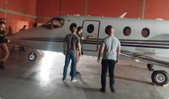 Jato avaliado em R$ 11 milhões é apreendido em operação do MP-AL que cumpriu mandados em Santa Catarina e Paraná