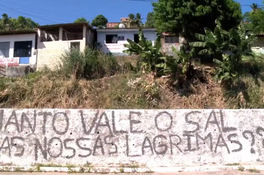 Moradores de bairro vizinho de onde mina afundou em Maceió dizem que indenização de R$ 12.500 é 'murro na cara'