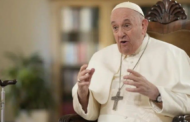 “Evangelho é para todos”, diz Papa ao tentar justificar “bênçãos” para união LGBT