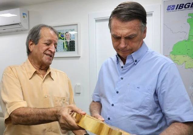 Valdemar se desculpa com Bolsonaro após elogiar o ex-presidiário Lula