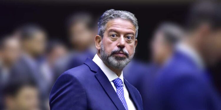 Partido decide abandonar bloco de Arthur Lira na Câmara