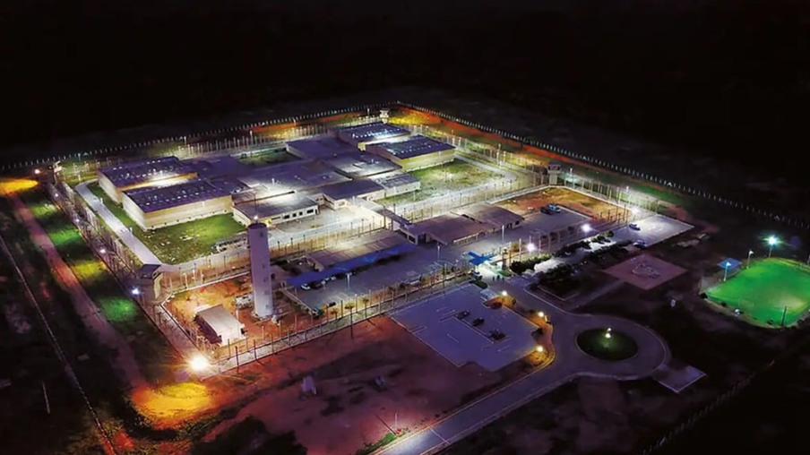 Dois homens fogem de prisão de segurança máxima federal no Nordeste