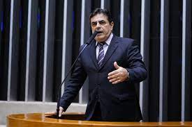 BRASIL: DEPUTADO COMENTA ARTICULAÇÕES DO CONGRESSO PARA REJEITAR MEDIDA CONTROVERSA DE LULA