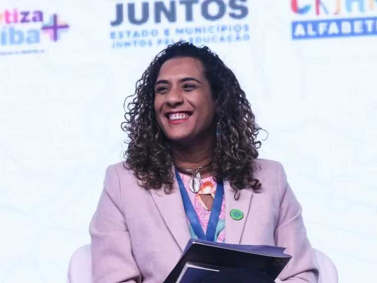 TCU quer entender o motivo de Anielle só viajar em cima da hora