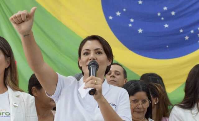 Pesquisa mostra Michelle à frente de Tarcísio para 2026