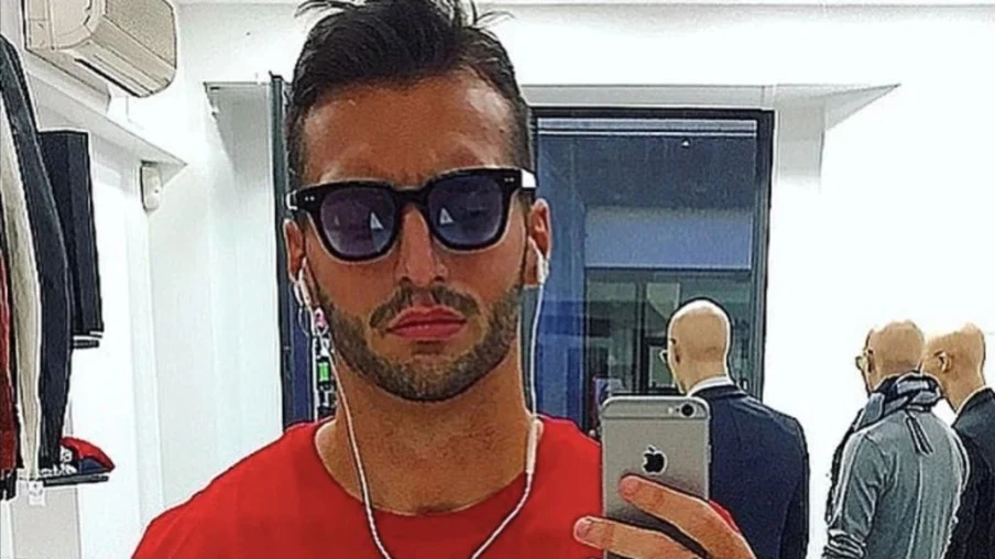 Jogador de futebol é condenado a prisão perpétua por assassinar ex-namorada