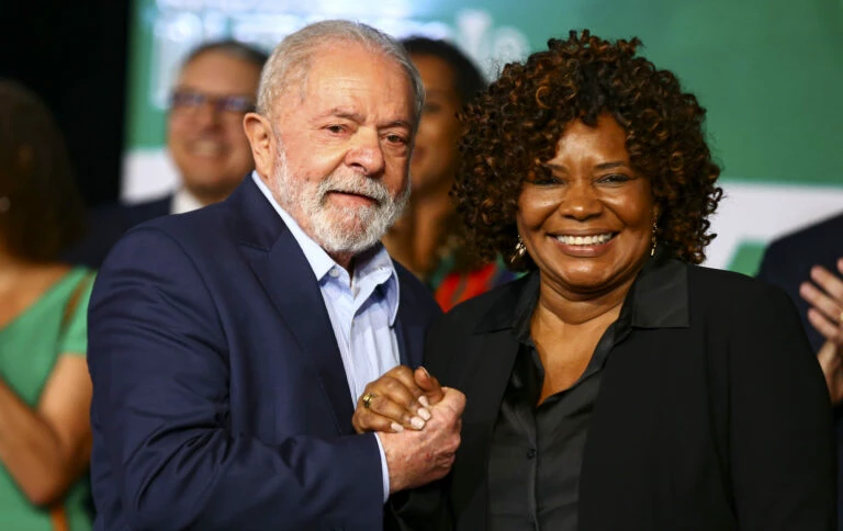 Já ministra, Margareth Menezes fez shows com verba pública