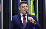 BRASIL: MARCO FELICIANO REBATE “PASTOR” DO PSOL NA CÂMARA