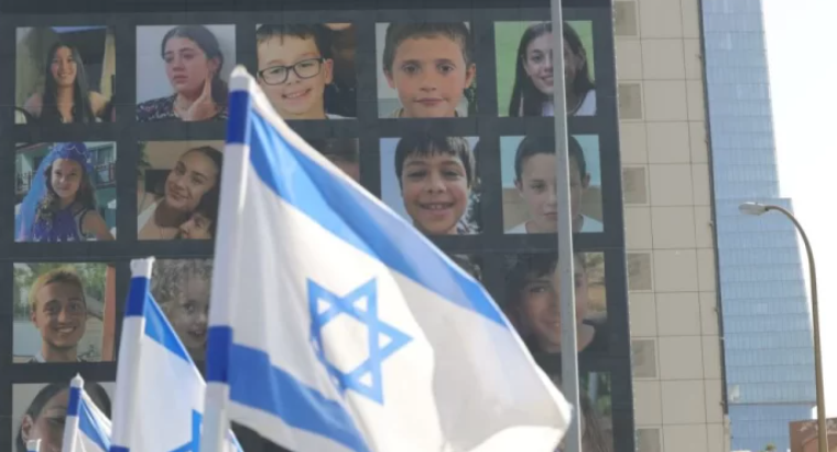 Terroristas do Hamas tinham frases traduzidas: “Tire a roupa”