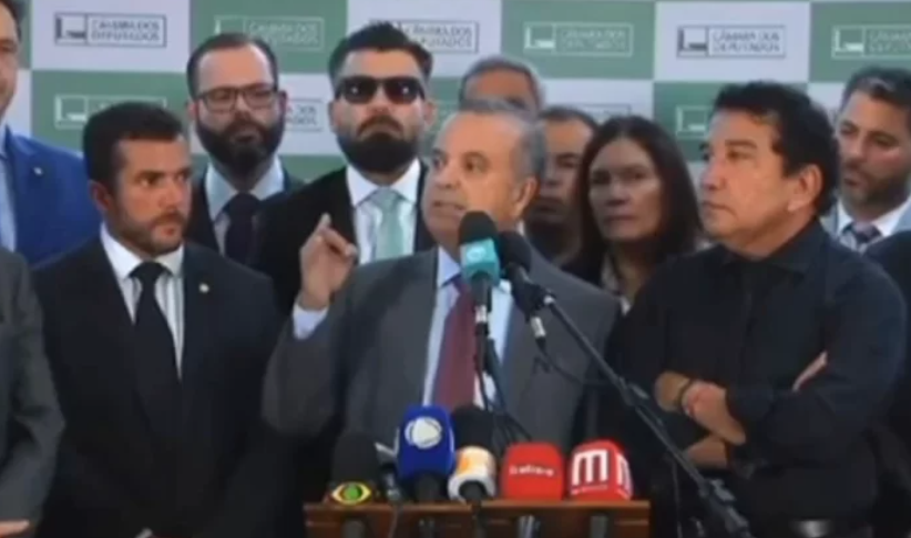 Oposição emite nota contra o inquérito das fake news no STF