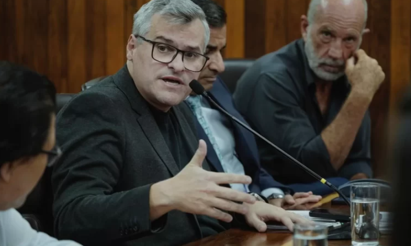 Digilio pagou R$ 100 mil para manter homenagem a Michelle no teatro